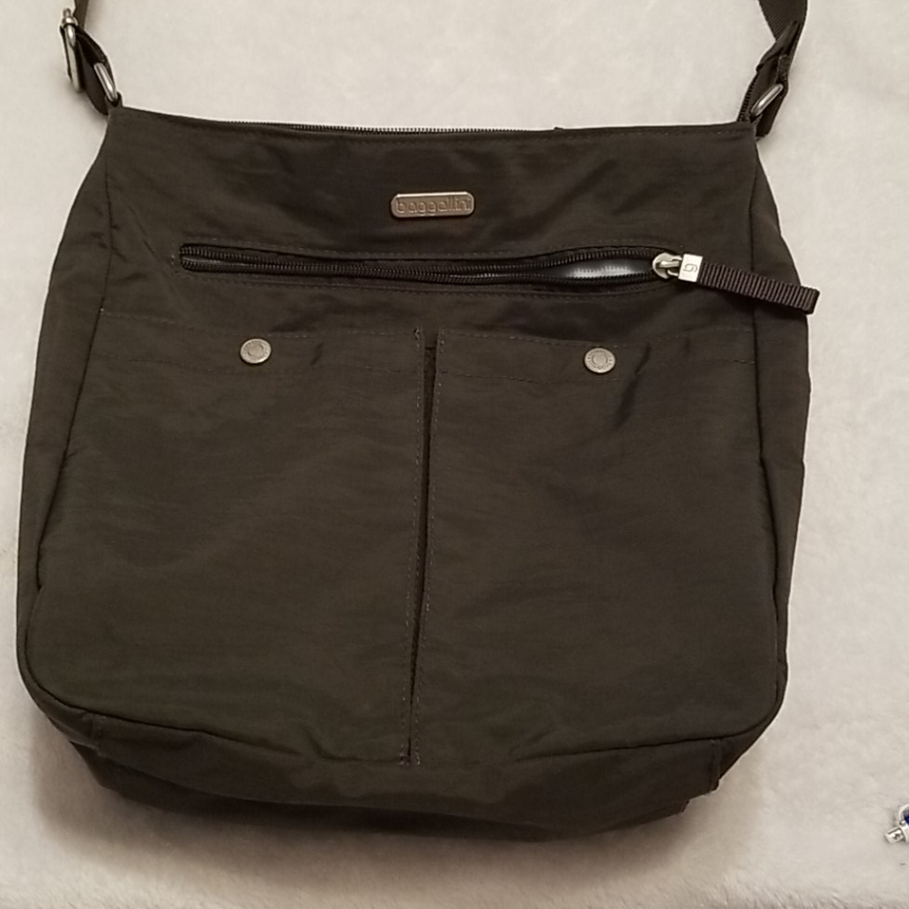 Baggallini crossbody